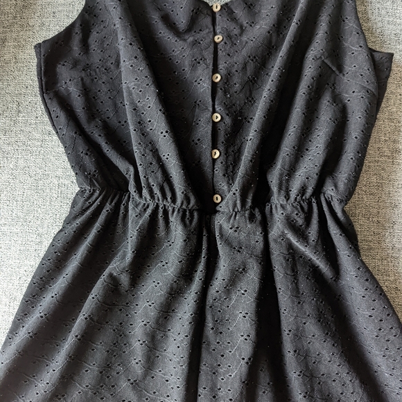 Black romper - Picture 9 of 10